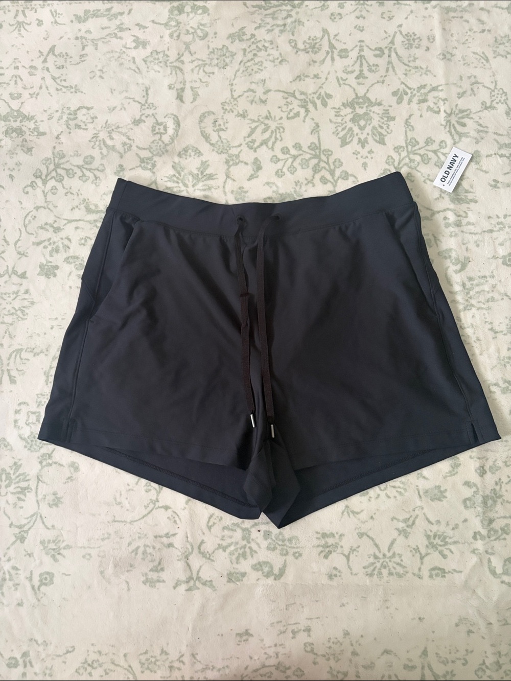 NWT Old Navy Black Powersoft Women's Athletic Drawstring Shorts